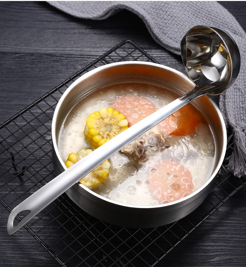 Home Cooking Dinner - Colher separada de sopa de óleo